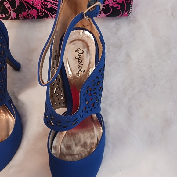 Quaid Street Heel 👠 - Picture 9 of 11